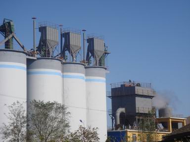 水泥廠<b>單機(jī)除塵器</b>
